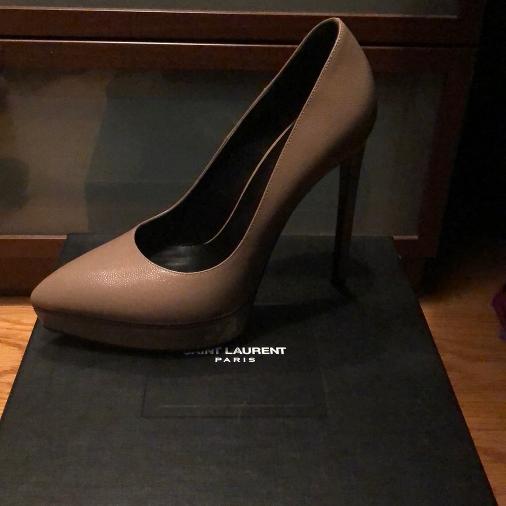 Saint Laurent Vernigolf Fard Pumps High Heel